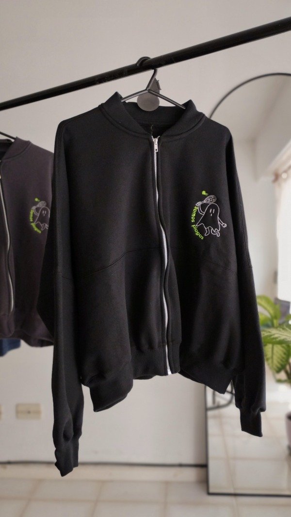 Producto - Campera Tenista Negra