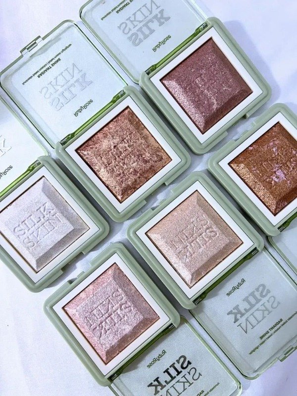 Producto - Iluminador Radiant Shine silk skin Ruby Rose