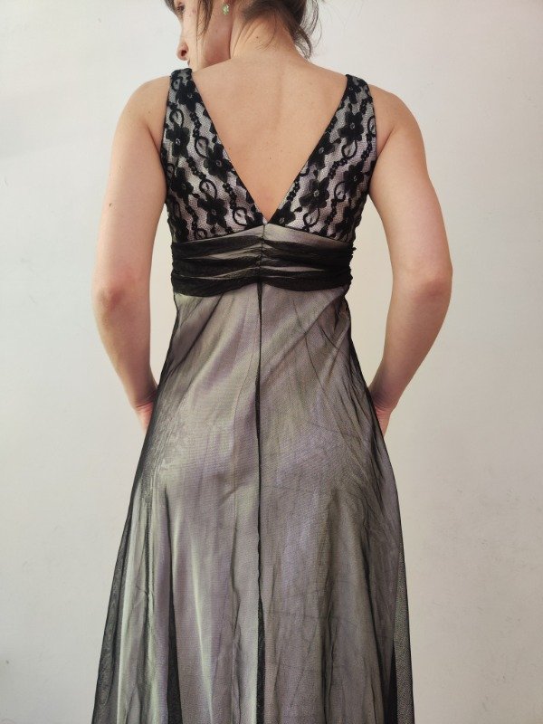Vestido ByN satén, tul y encaje — imagen 11