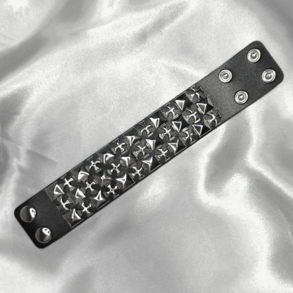 Producto - cross wristband