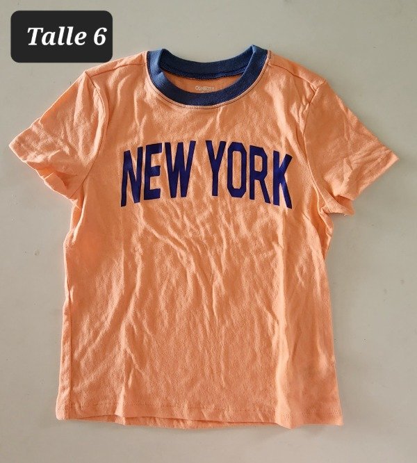 Remera manga corta carters talle 6 new york — imagen 2