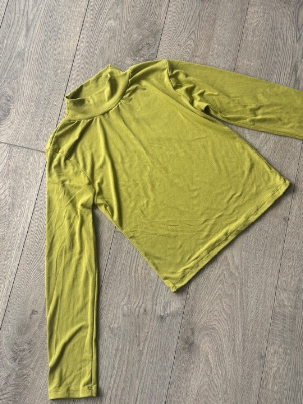 Producto - Polera basic #verdelims