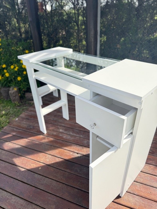 Producto - Mesa vidrio y cajon