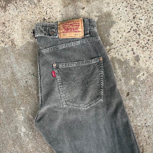 Producto - Pantalon de corderoy gris - Levis 541 T300