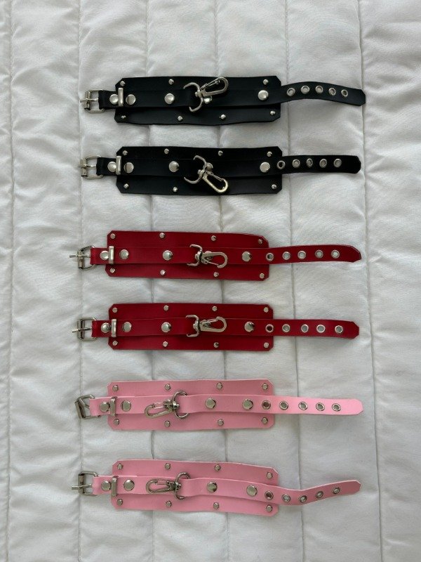 Producto - ESPOSAS CUERINA