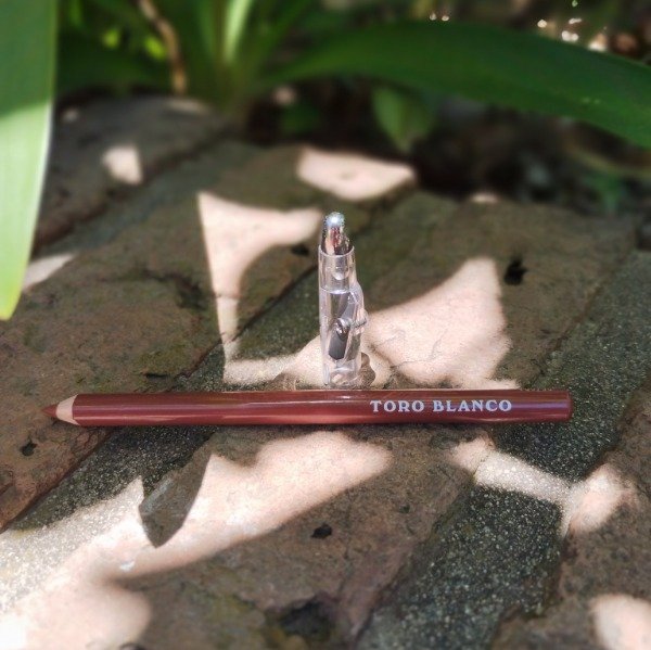 Producto - Delineador de Ojos Nude Toro Blanco