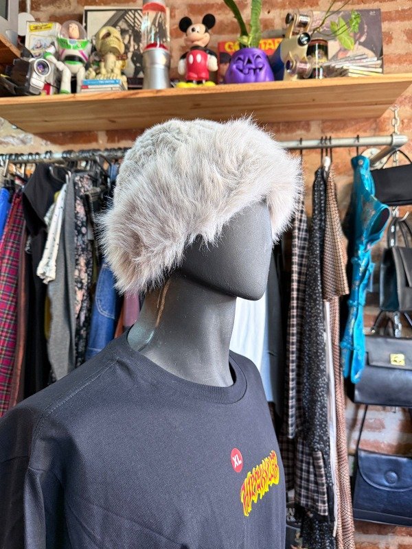 Producto - GORROS RUSOS