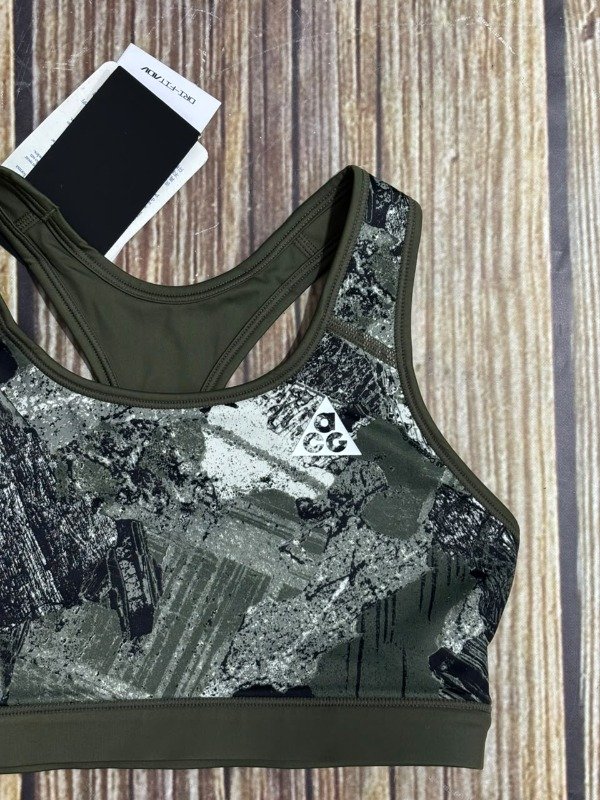 Producto - ACG NIKE TOP REVERSIBLE - 5