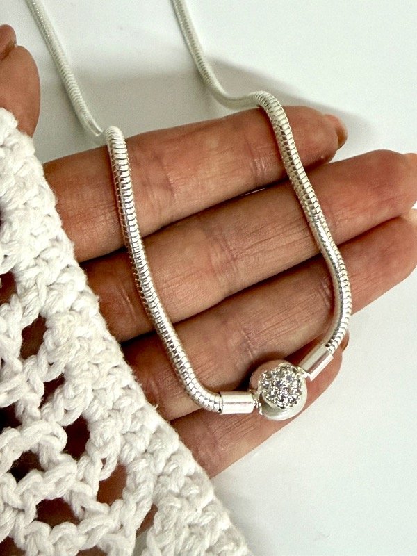 Producto - CB626 Collar Pandora cierre redondo con corazón y micropave 45 cm