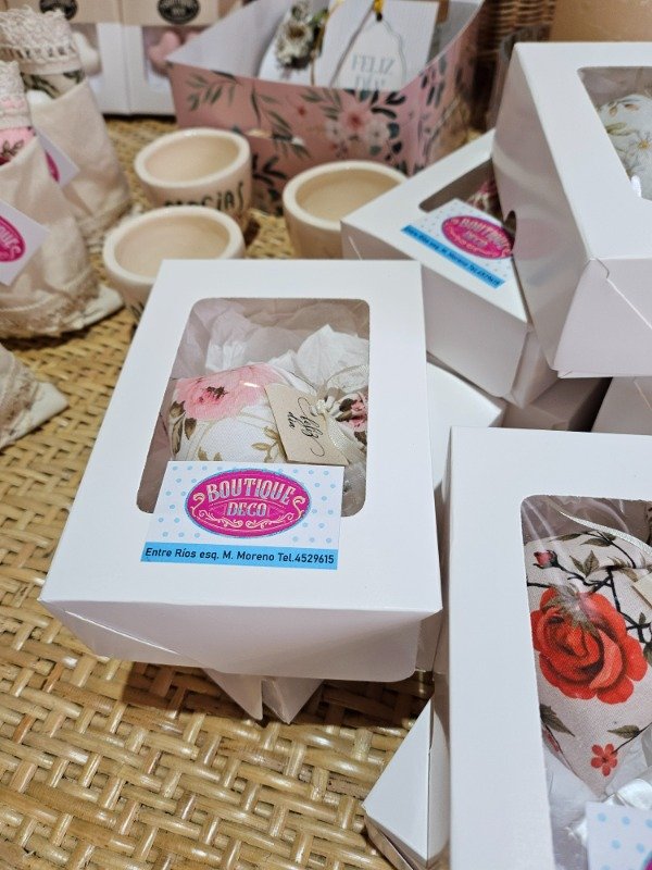 Producto - KIT ALMOHADILLA MAS MUESTRA DE PERFUME
