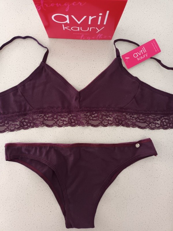 Producto - 3006- Conjunto de algodón AVRIL KAURY