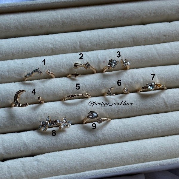 Producto - Anillos con brillo dorado