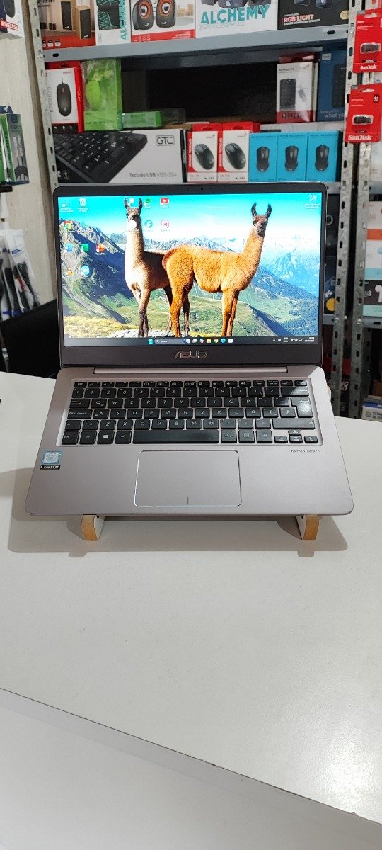 Producto - ASUS ZENBOOK / CORE I7 7500U / 8GB / +512GB
