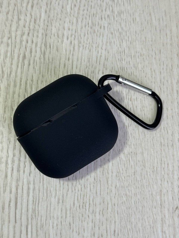 Producto - FUNDA DE SILICONA LISA PARA AIRPODS 4