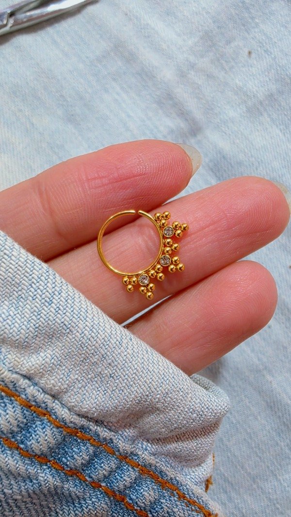 Producto - Piercing sin fin tres cubic AD