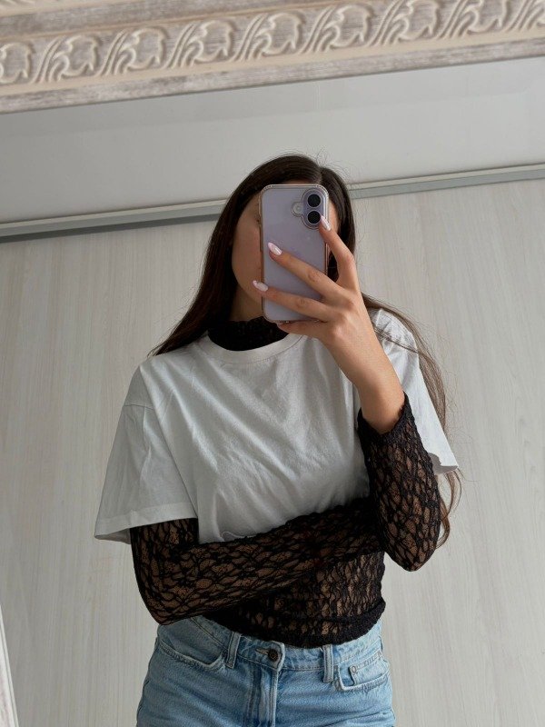 Producto - Polera Lucrecia