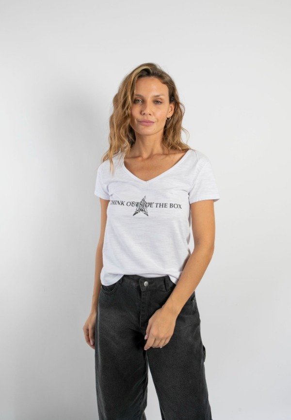 Producto - Remera Think