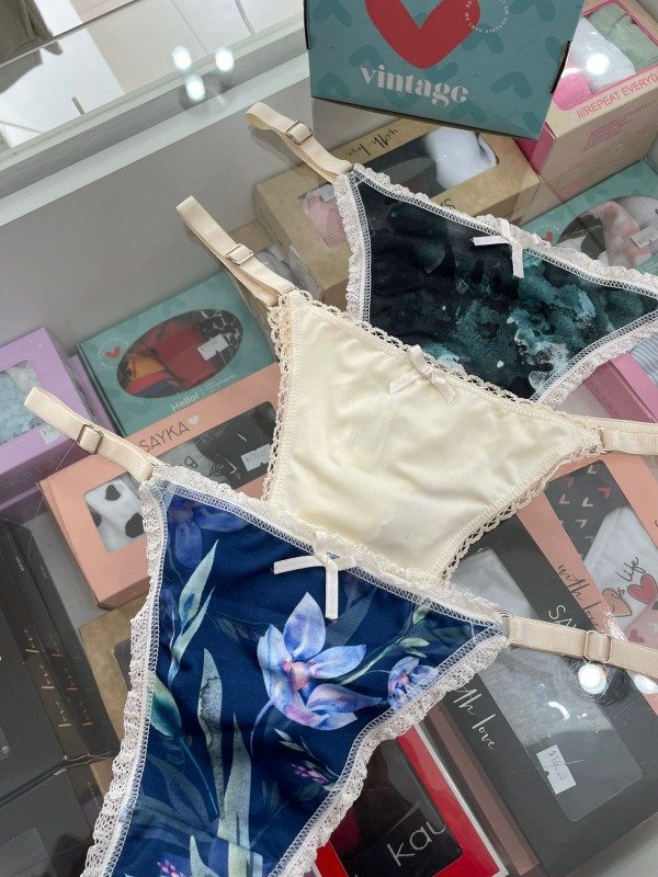 Producto - Pack x3 Colaless regulable "Flor"