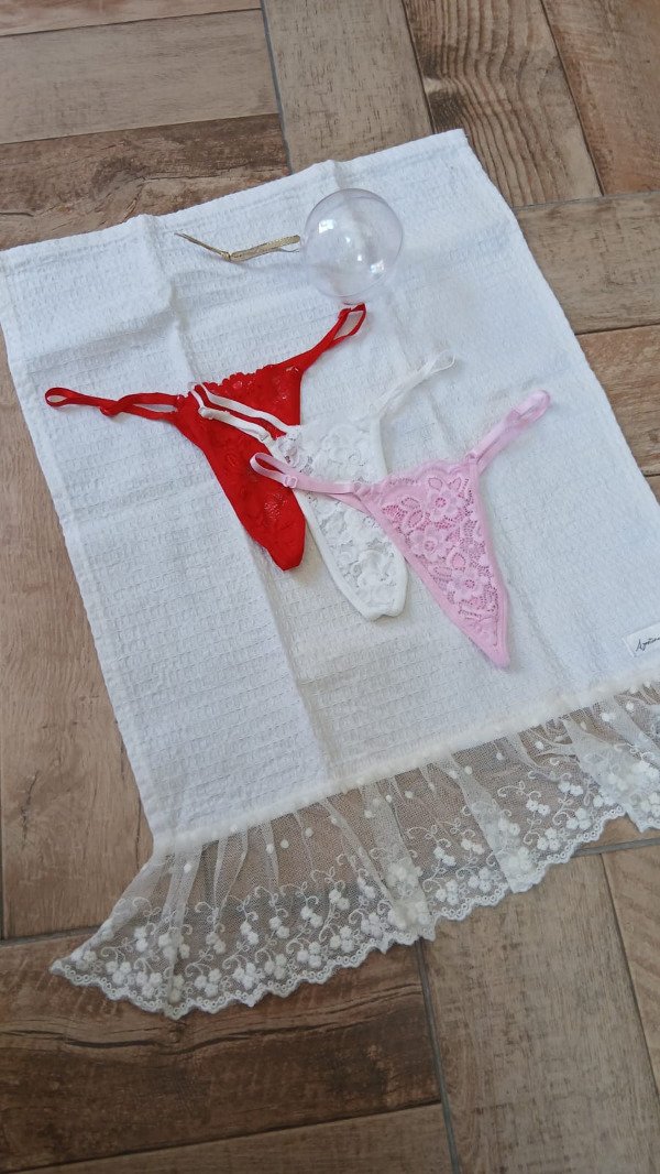 Producto - Colaless de Hilo Dental + Esfera Navideña Para Regalo "Hilo Navideño"