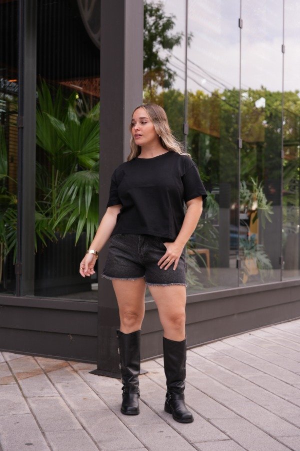 Producto - Remera basica negra