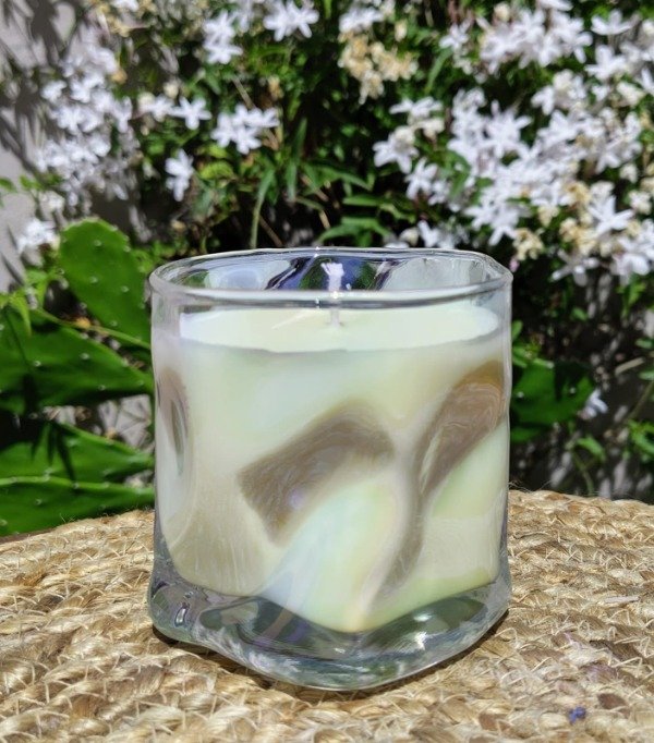 Producto - Vela en vaso tornasolado irregular