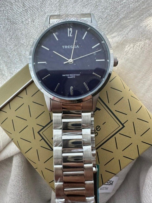 Producto - Metal Hombre azul