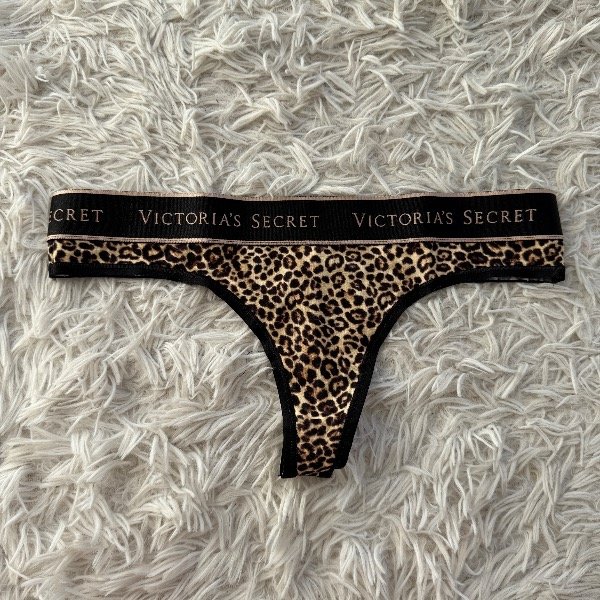 Producto - LESS PINK AND VICTORIA'S SECRET 209