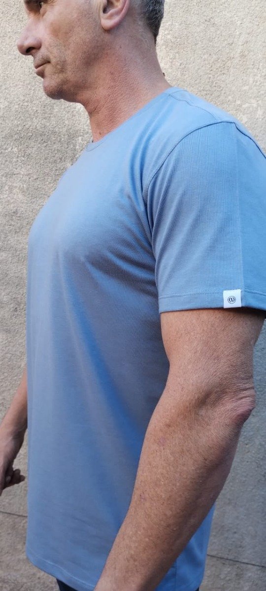 Producto - Remera Basic Aero