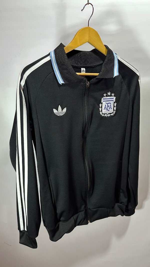 Producto - Campera Argentina Adidas Anthem Alternativa 2026 - 0