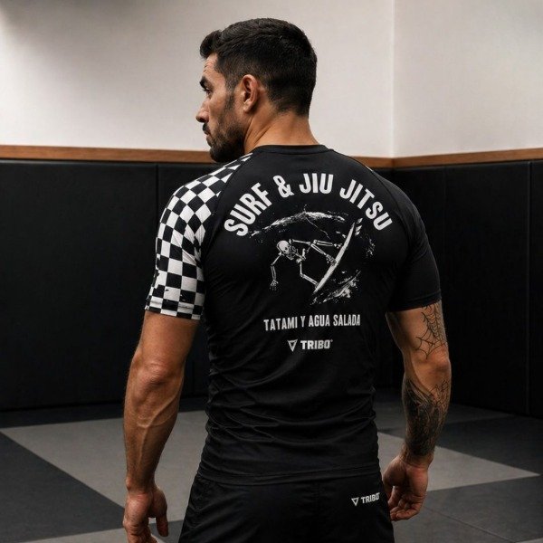 Producto - Remera de compresión Rashguard tribo Tatami y agua salada