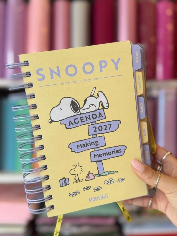 Producto - Agenda 2027 mooving snoopy  21x15 diaria - 2
