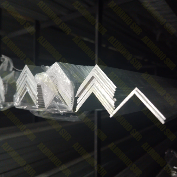 Producto - Ángulo 25 x 1mm - 3