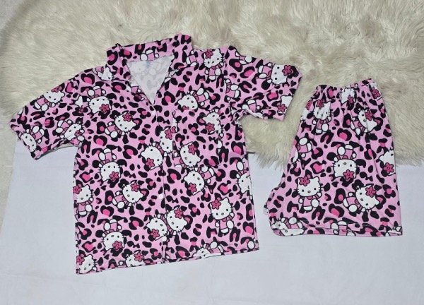 Producto - Camiseros Hello Kitty animal print