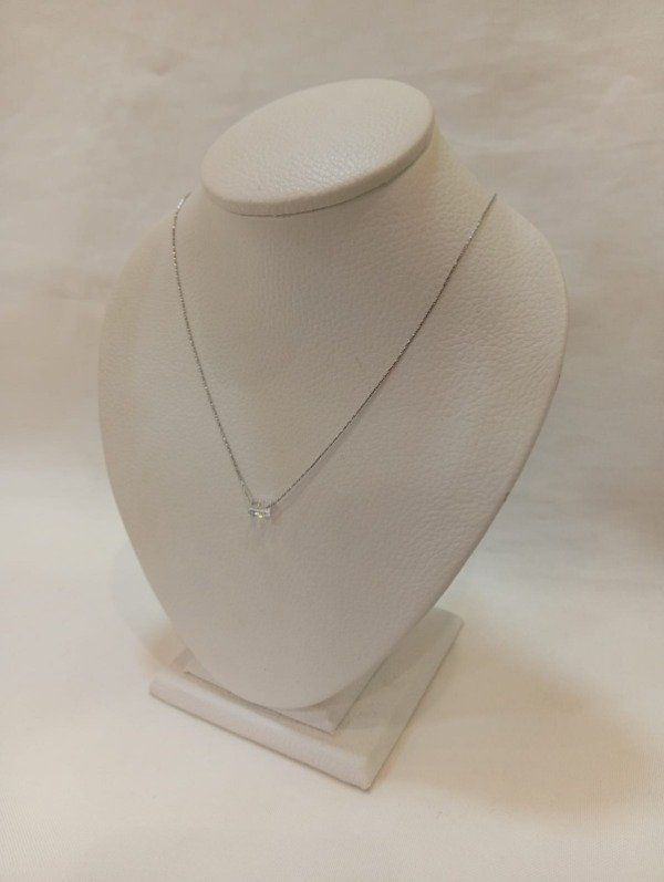 Producto - Conjunto acero con cubic