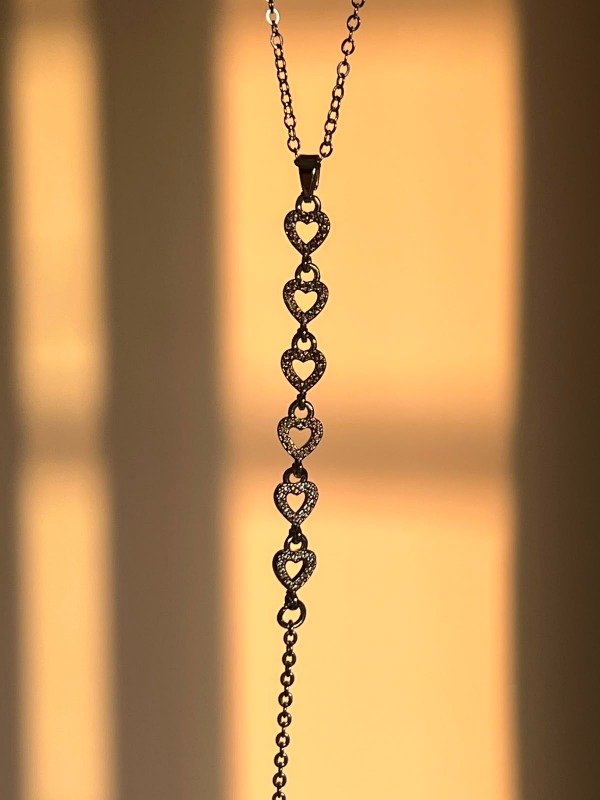 Producto - Coleccion Valiente- Collar corbatero de corazones minis
