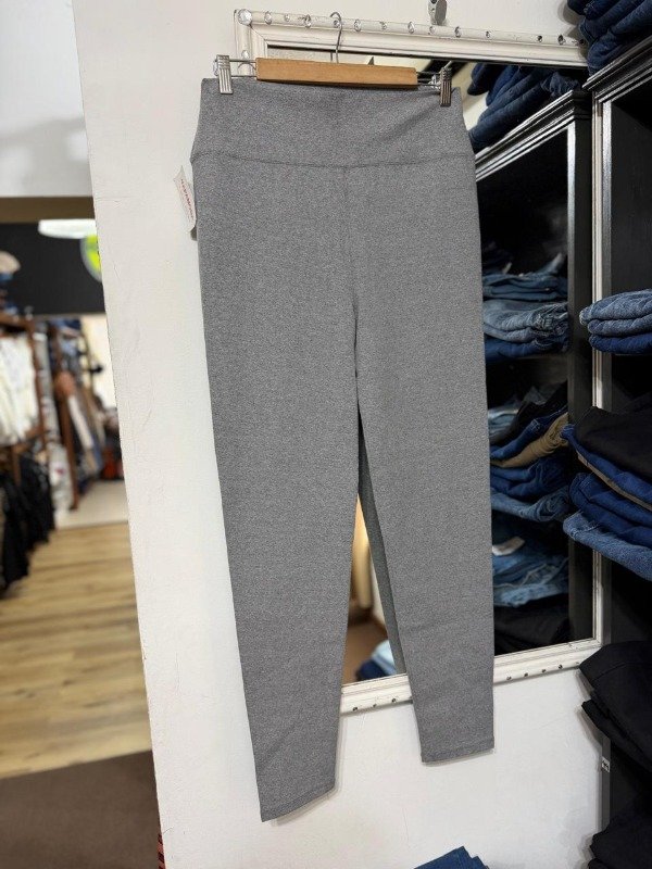 Producto - CALZA ALGODON CHUPIN GRIS CLASICA