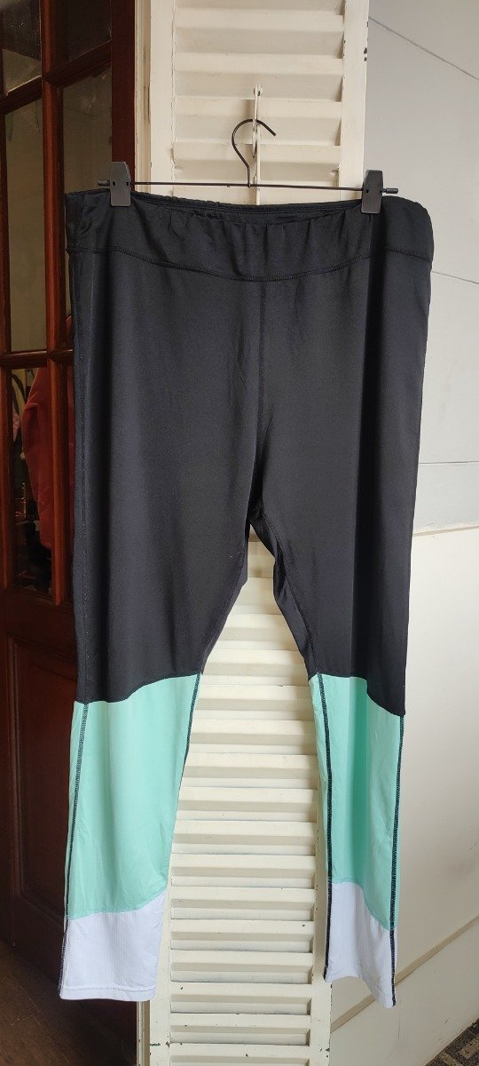 Producto - Calza negra, aqua y blanca, talle XXL