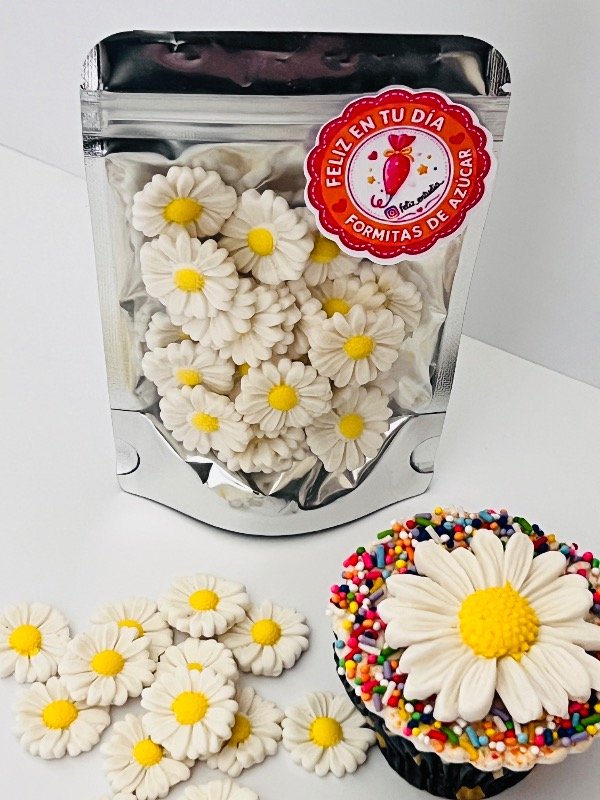 Producto - Margaritas blancas y amarillas en pastillaje x50 unidades - 1