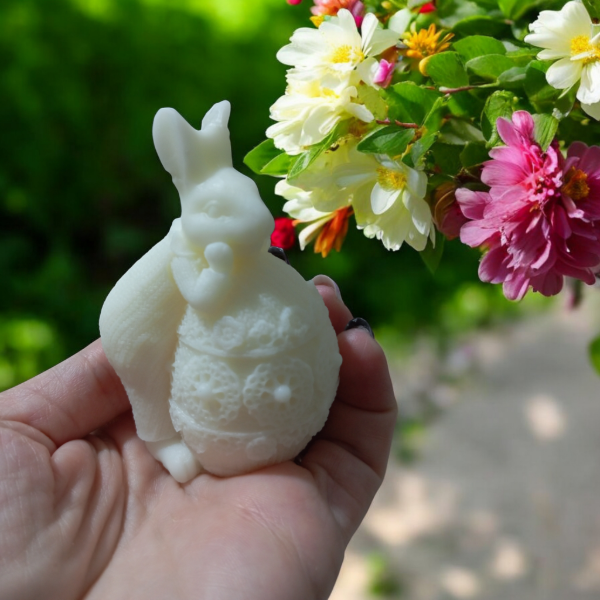 Producto - Conejo con huevo de pascua