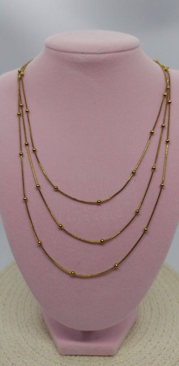 Producto - Triple cadena con bolitas doradas