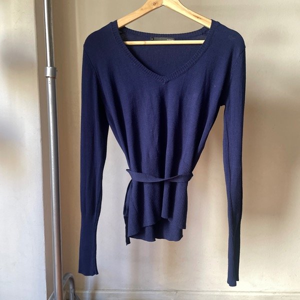 Producto - Sweater de hilo Desiderata al cuerpo puede atarse