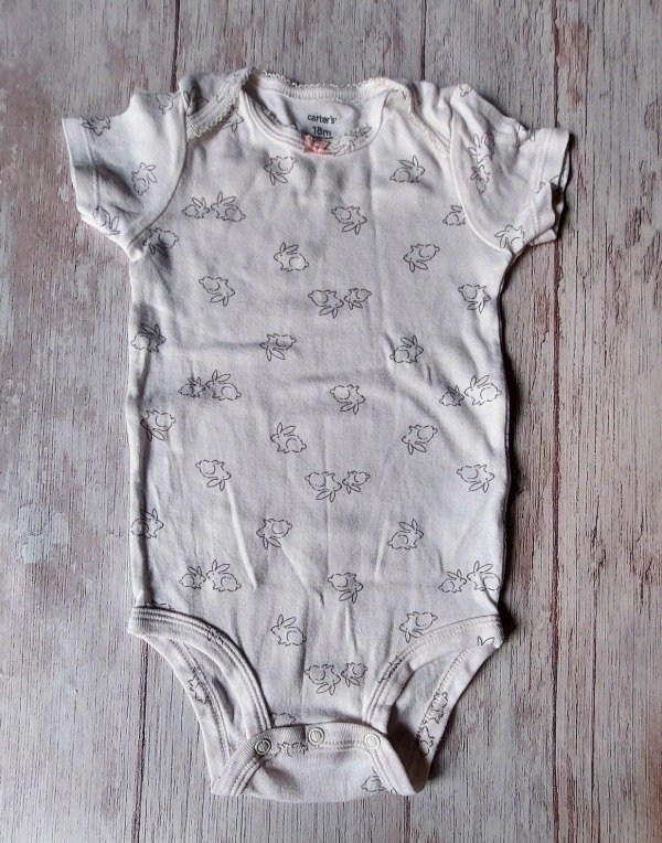 Producto - BODOE BLANCO CONEJOS CARTERS 18 MESES