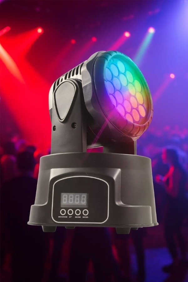 Producto - Protón 18 Led con Cabezal Giratorio
