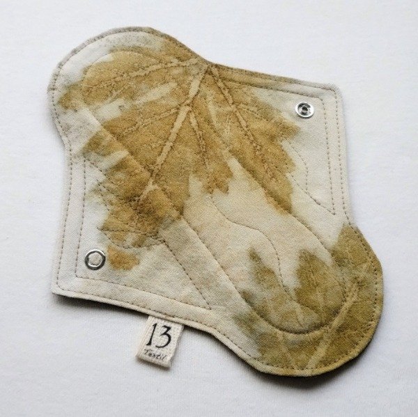 Producto - Toallita Menstrual T1 Vedetina - Estampa Arce - Crudo