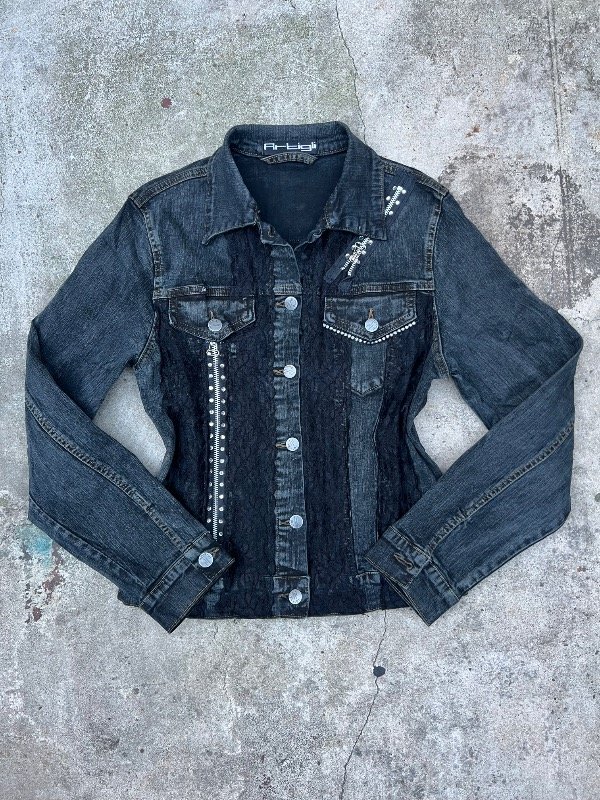 Producto - Campera Y2K Negra ARTIGLI - M