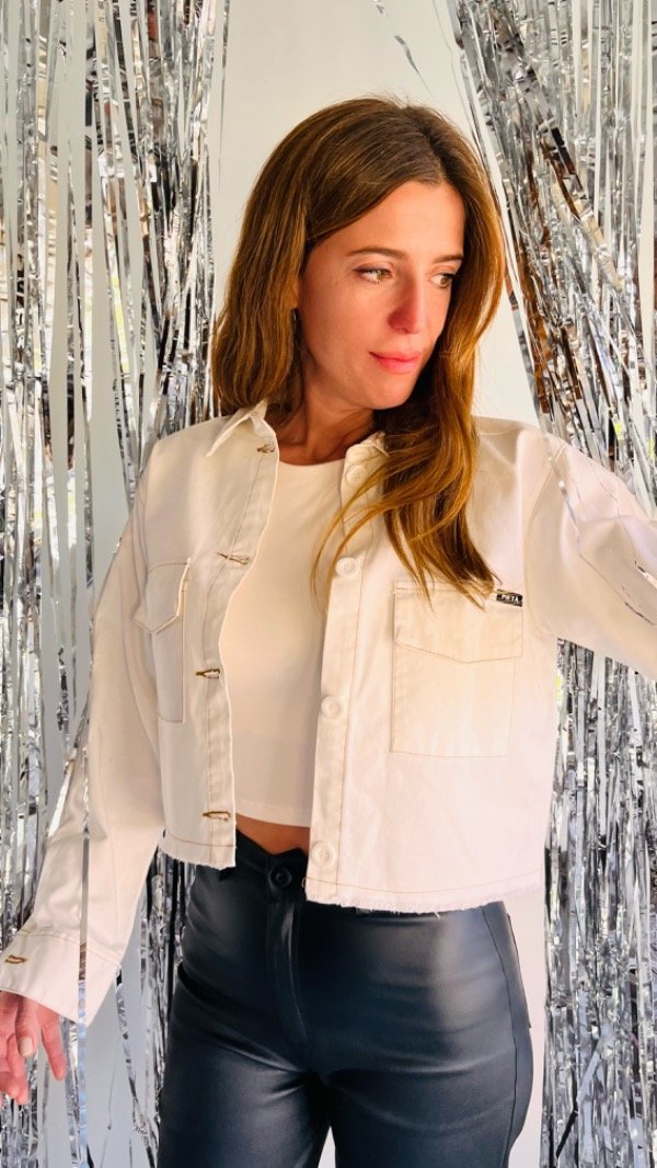 Producto - Campera blanca Pieta