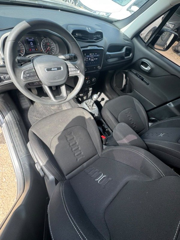 Producto - Jeep Renegade Sport 1.8 MT 2022 - 11