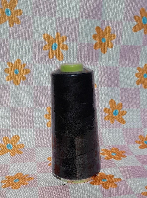 Producto - Hilo poliester Negro