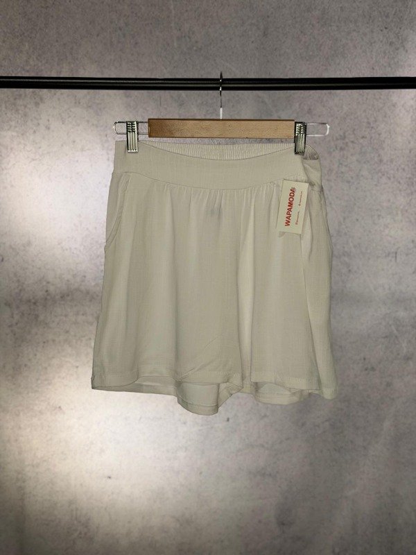 Producto - SHORT PETRA BLANCO LINO ELASTIZADO CON CINTURA