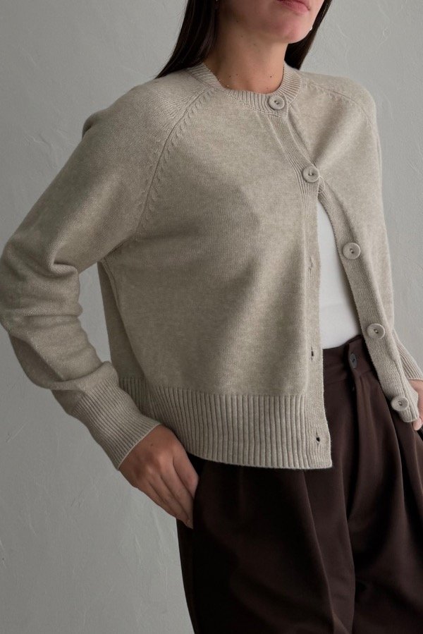 Producto - SWEATER MELANIA